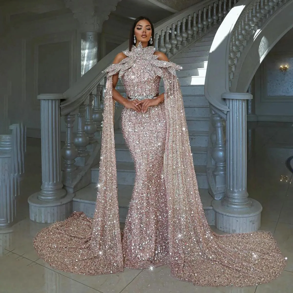 Abiti da sera di lusso Dubai 2023 Cristalli di moda Paillettes scintillanti Sirena Prom Abiti da festa con tappeto rosso con man