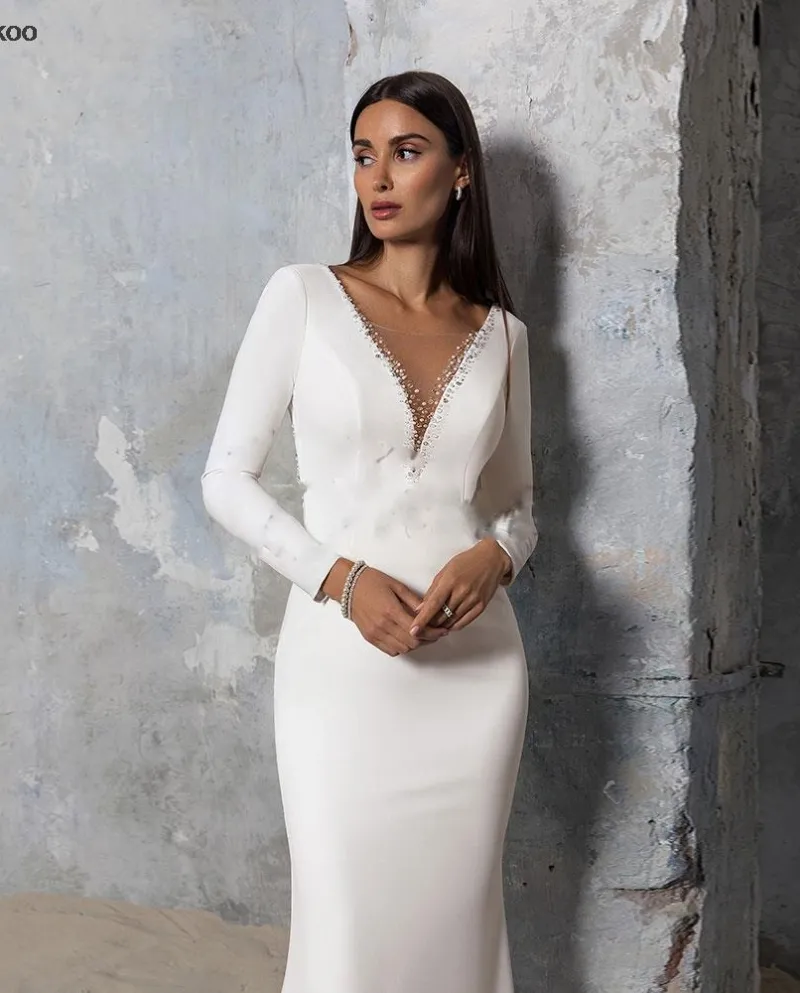 Abito da sposa semplice a sirena Nekc Abito da sposa a maniche lunghe con perline senza schienale