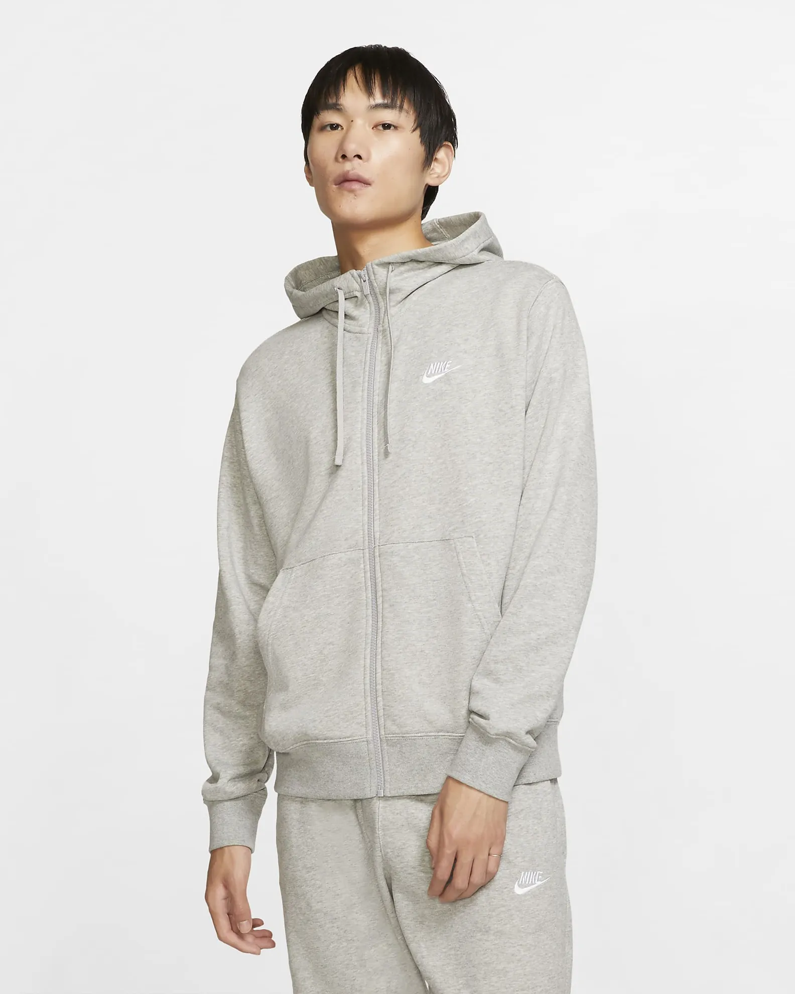 NIKE - Felpa grigia con zip frontale e cappuccio                                            Previous productNIKE - Felpa girocol