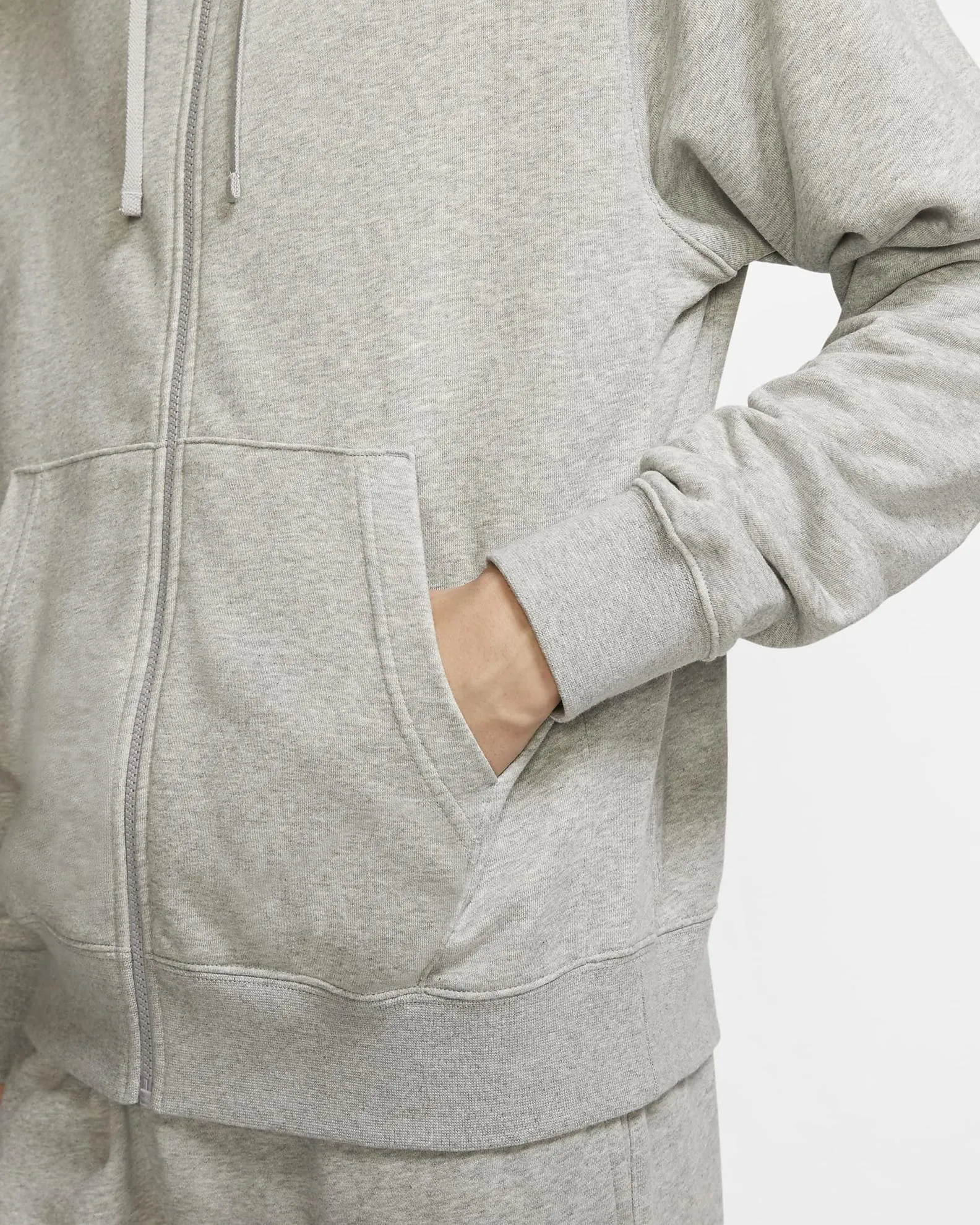 NIKE - Felpa grigia con zip frontale e cappuccio                                            Previous productNIKE - Felpa girocol