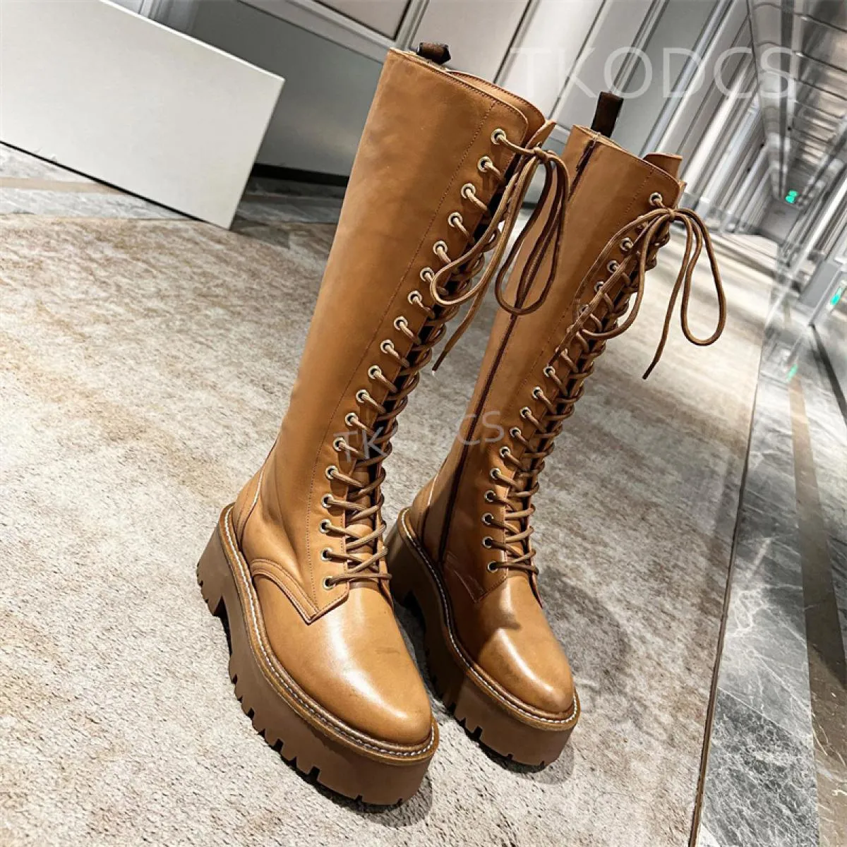 Nuove donne di moda stringate stivali alti al ginocchio in vera pelle stivali alti con plateau tacco alto stivali lunghi femmini