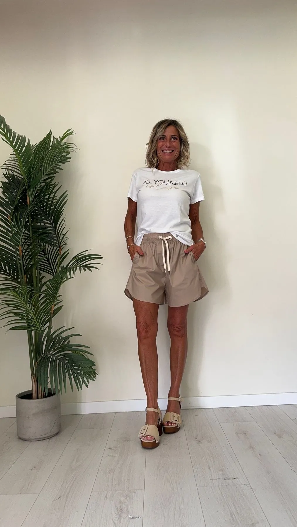 PLEASE - T7663PE306 - T-SHIRT COTONE STAMPA "ALL YOU NEED"